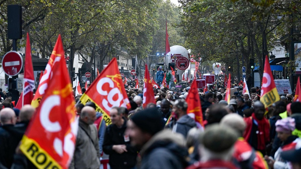 Franca ne diten e 10 te protestave, dhune dhe flake ne rruget e Parisit